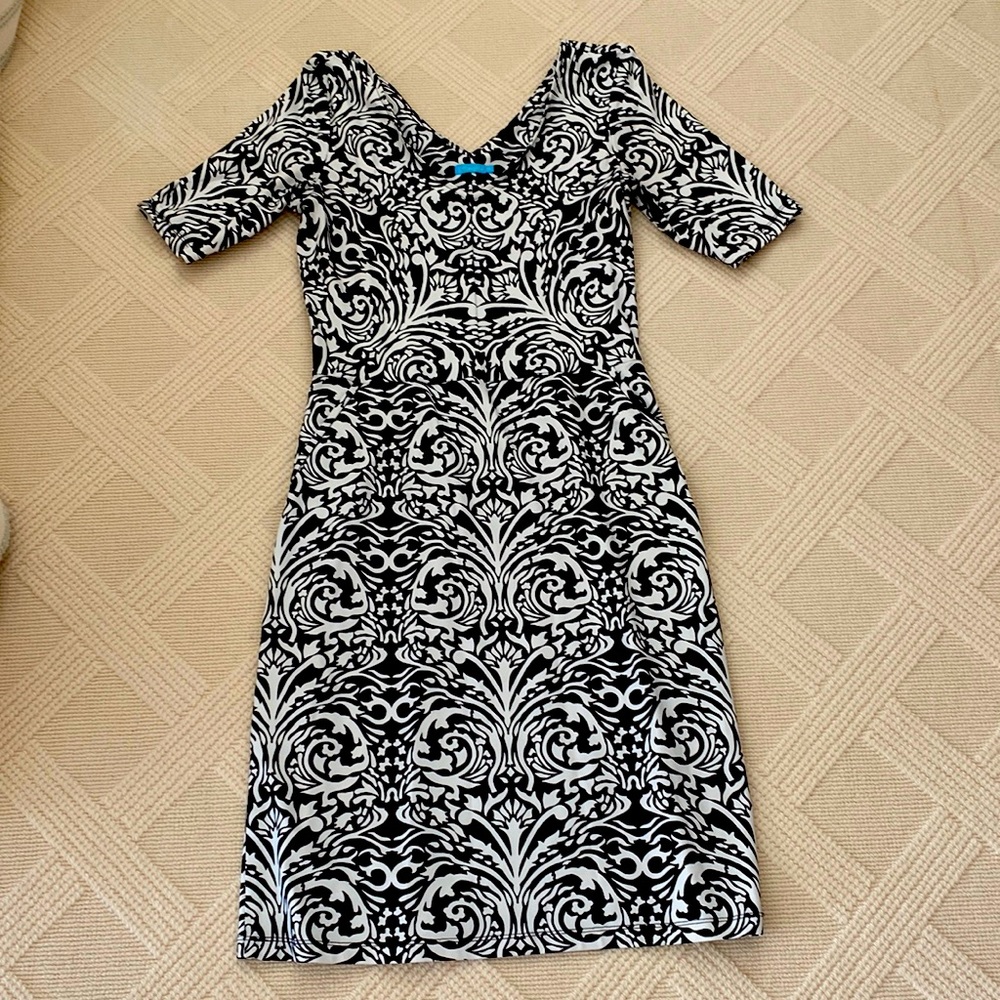 Stunning J McLaughlin Dress